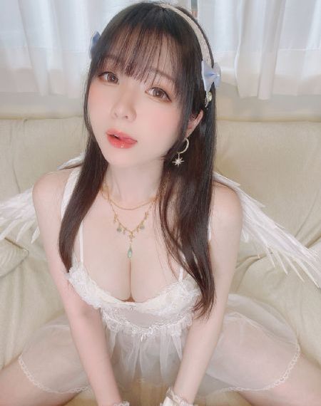 两个男人躁一个女的大片_国产剧在线观看视频