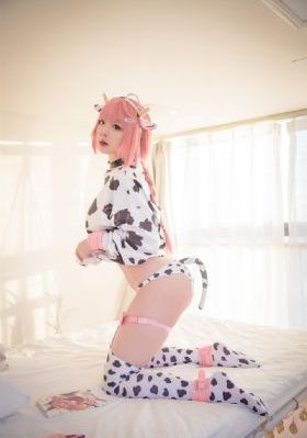 扒开内裤把舌头伸进去视频_DVD免费在线观看